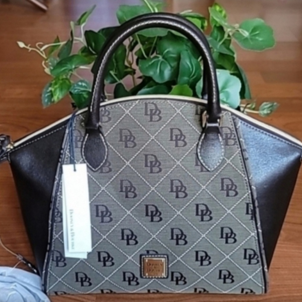 DOONEY & BOURKE Vintage Sydney Logo Leather Dome Satchel